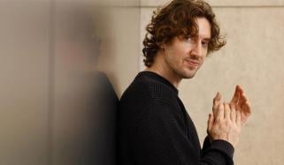 Dean Lewis responds to accusations of inappropriate behaviour with fans