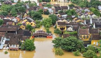 Vietnam: Deadly flooding claims 13 lives, 11 others missing