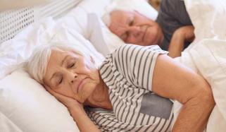 Why elderly individuals should not take sleeping pills?