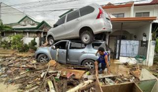 Typhoon Kalmaegi kills at least 40 in central Philippines