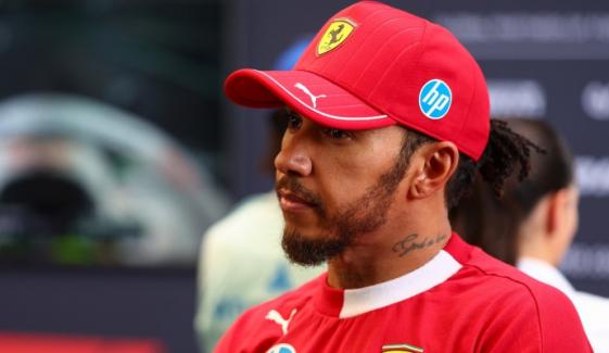 Lewis Hamilton issues strongly worded message as F1 season takes worrying turn 