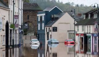 Storm Claudia forces authorities to declare major emergency in Britain
