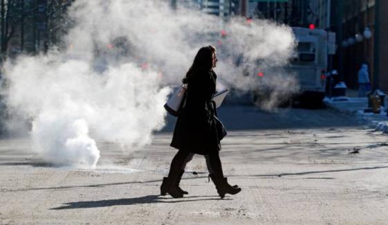 UK weather: Temperatures drop to -7C as freezing conditions sweep country