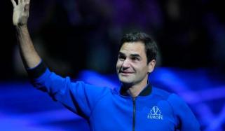 Federer makes history, elected to Tennis Hall of Fame in 1st of eligibility