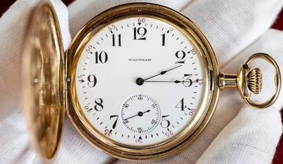 Titanic's richest passenger's gold watch sells for record prize at auction