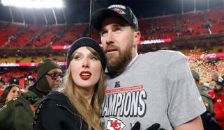 Did Taylor Swift attend Kansas City Chiefs game today to cheer Travis Kelce?