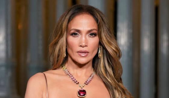 Jennifer Lopez performs at mega-rich Indian wedding after warm welcome