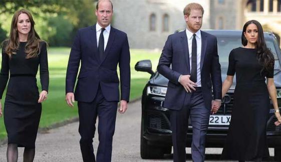 Buckingham Palace pushes Kate, William for US trip to sideline Harry, Meghan?