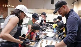 Princess Lilibet sparks Meghan Markle comparison after Thanksgiving outing 