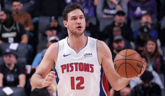 Danilo Gallinari bids farewell to NBA in emotional announcement