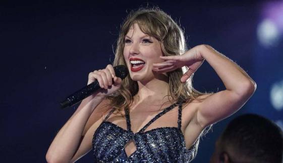 Taylor Swift treats Spotify fans to surprise video message after new triumphs