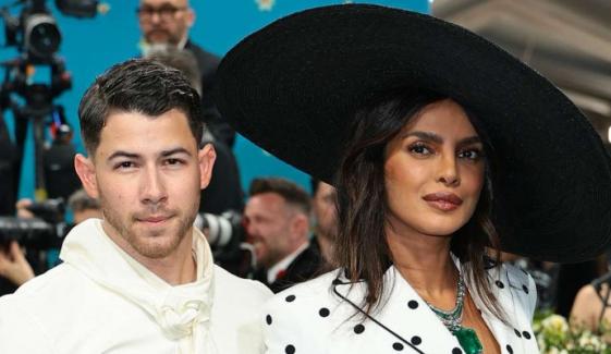 Priyanka Chopra drops major shoutout to her husband Nick Jonas' milestone 