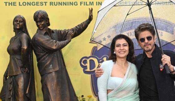 Shah Rukh Khan, Kajol celebrate 30th Anniversary of 'DDLJ' with iconic tribute
