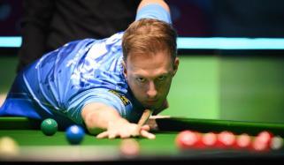 UK Championship: Judd Trump advances to semi-finals with dominant victory
