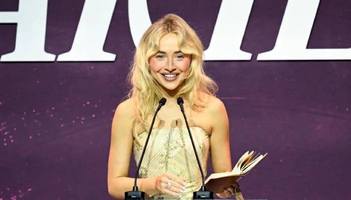 Sabrina Carpenter glows with joy as she wins Variety’s Hitmaker of the Year award