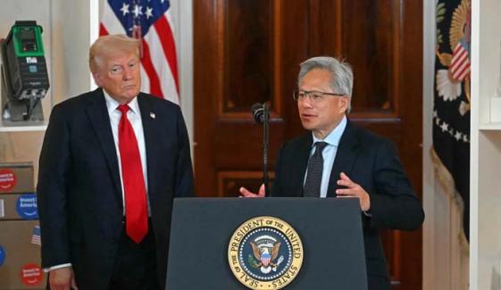 Nvidia gets green light from Trump to sell advanced AI H200 chips to China