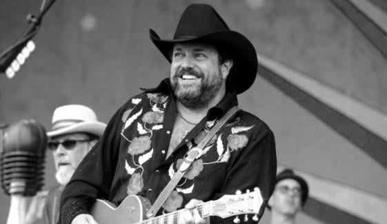 Raul Malo, country singer and The Mavericks’ frontman, dies at 60