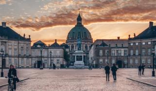 Royal family delights fans with festive Christmas cake house reveal