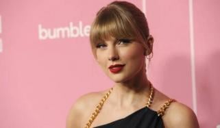 Taylor Swift gives credit to loyal fans for major achievement