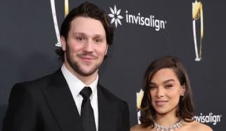 Josh Allen, Hailee Steinfeld melt hearts with pregnancy announcment