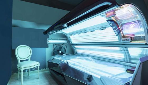 Tanning bed use nearly triples melanoma risk, study