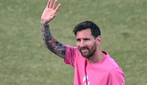 Lionel Messi’s India tour comes to smooth end after dramatic start