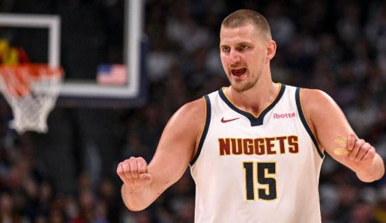 Nikola Jokić breaks NBA history for most assists by center 