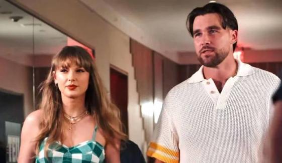 Inside Taylor Swift’s luxe Christmas bash with Travis feat 40-ft gold tree