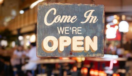 Which UK supermarkets, restaurants stay open on Christmas Day 2025?