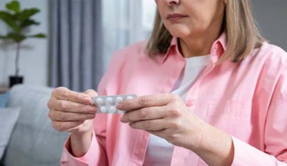 Study finds no association between hormone therapy and dementia risk