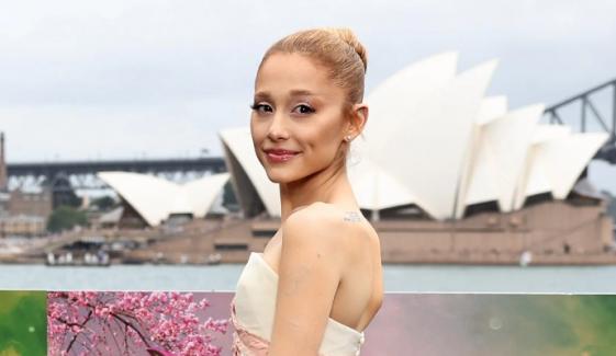  Ariana Grande makes history, tops Spotify monthly listeners five times 
