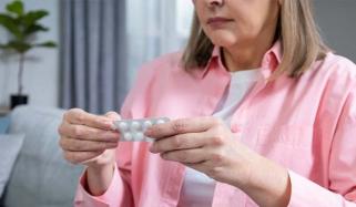 Study finds no association between hormone therapy and dementia risk