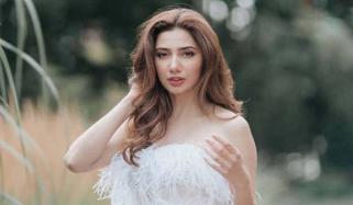 Mahirah Khan drops sweet glimpses from Christmas celebration