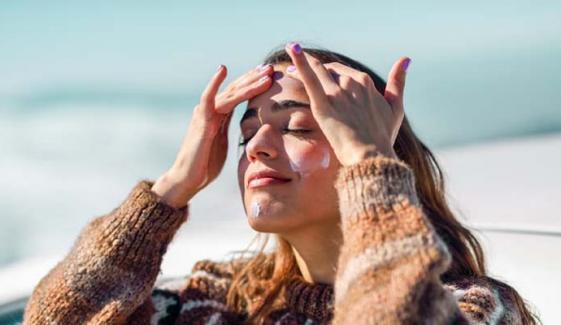 6 essential tips to protect your skin during winter season 