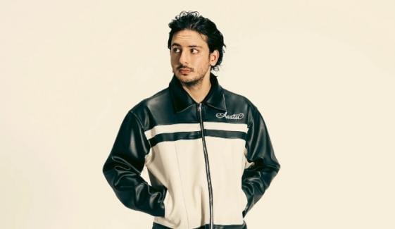 Hasan Raheem makes fans aware of major scam in lighthearted post 