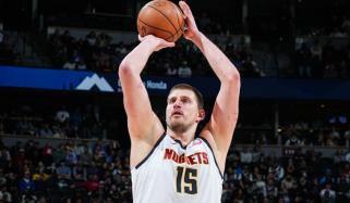 Nikola Jokic suffers knee injury, Denver collapse in shock defeat