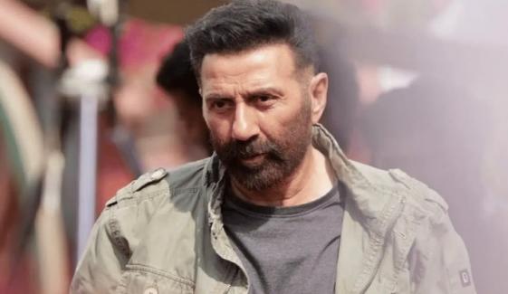 Sunny Deol gets compared to Jaya Bachchan in light of paps row