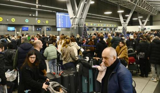 Greece airspace closed due to radio communication failure