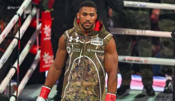 Anthony Joshua ‘retires from boxing’ after fatal car crash in Nigeria