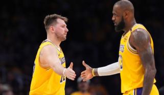 Luka Doncic in awe of LeBron James' longevity after win over Pelicans 