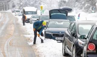 Storm Goretti set to batter UK with snow, strong winds and travel disruptions
