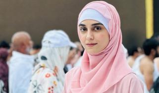 Maya Ali offers peek into her spiritual journey at the Holy Kaaba