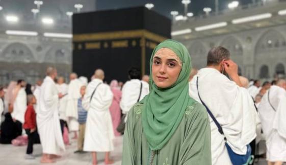 Maya Ali warms hearts with touching note after sacred Umrah trip