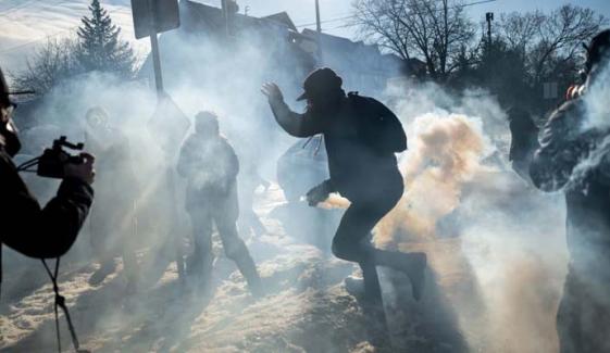 ICE agent shoots Venezuelan man in leg in Minneapolis after alleged attack 