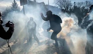 ICE agent shoots Venezuelan man in leg in Minneapolis after alleged attack 