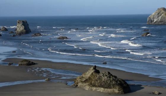 Strong 6.0-magnitude earthquake rocks the coast of Oregon