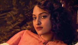 Viral 2016 trend: Sonakshi Sinha takes trip down memory lane