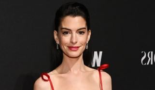 Anne Hathaway terms her 2016 as wholesome and latex