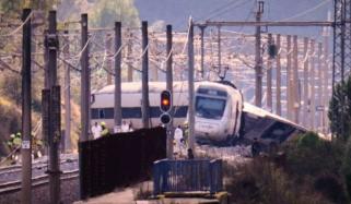 Spain train crash 'potential' cause emerges as dozens die in deadly collision