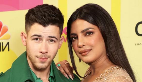 Nick Jonas grooves over Priyanka Chopra’s old viral song